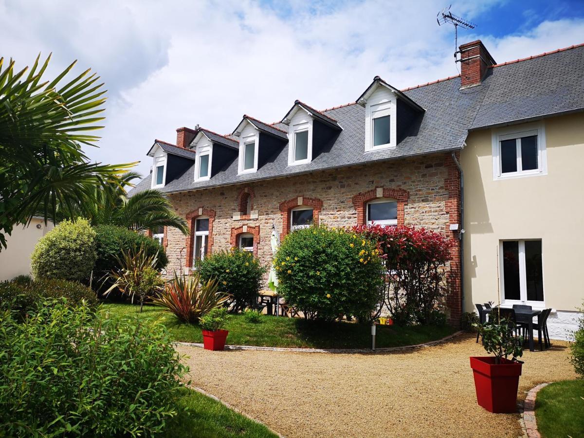 Gites "Le Clos De La Baie" Paimpol ภายนอก รูปภาพ