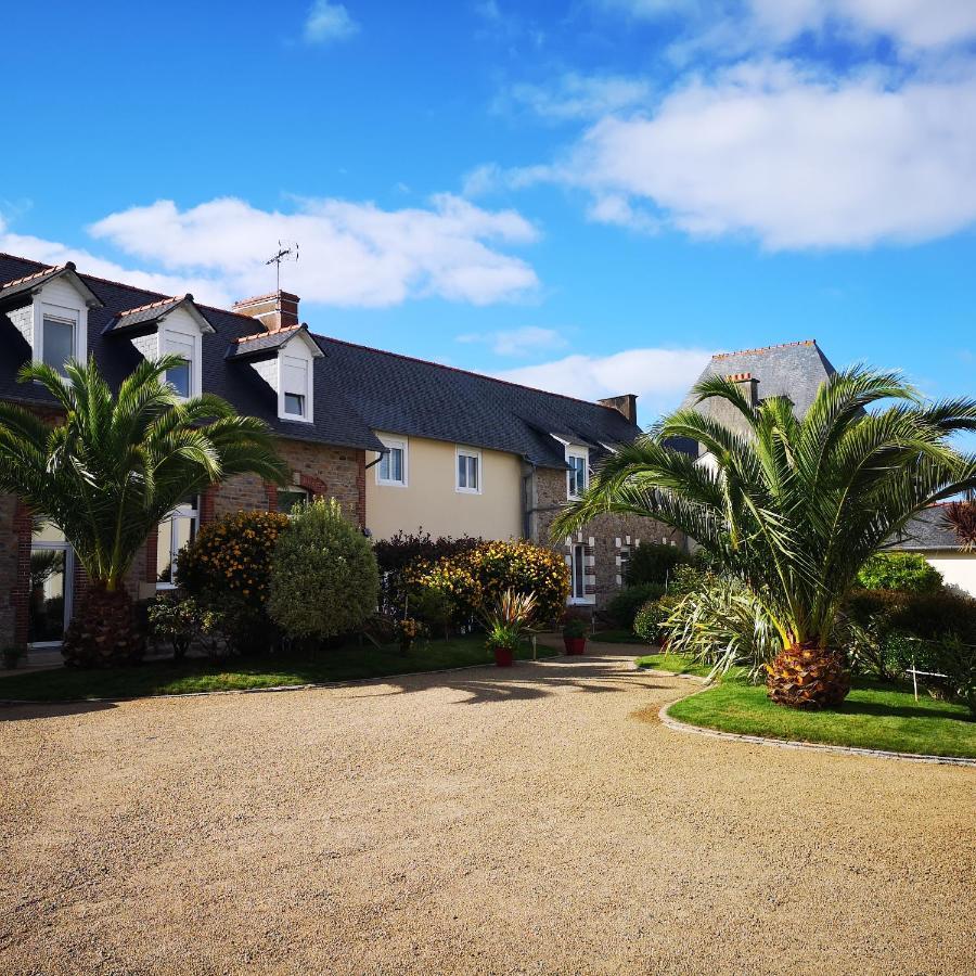 Gites "Le Clos De La Baie" Paimpol ภายนอก รูปภาพ